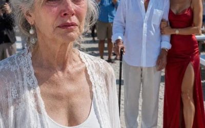 A los setenta y tres años, mi marido me llamó vieja, enferma e insustituible antes de irse con una mujer más joven. Creía que me había arruinado. Solo sonreí porque dos años antes ya había puesto todas mis cuentas a mi nombre. En el juicio, la verdad lo destrozó.